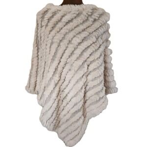 Rabbit Fur Wool Blend Knit Poncho Womens One Size Pullover Studio 512 Soft Beige